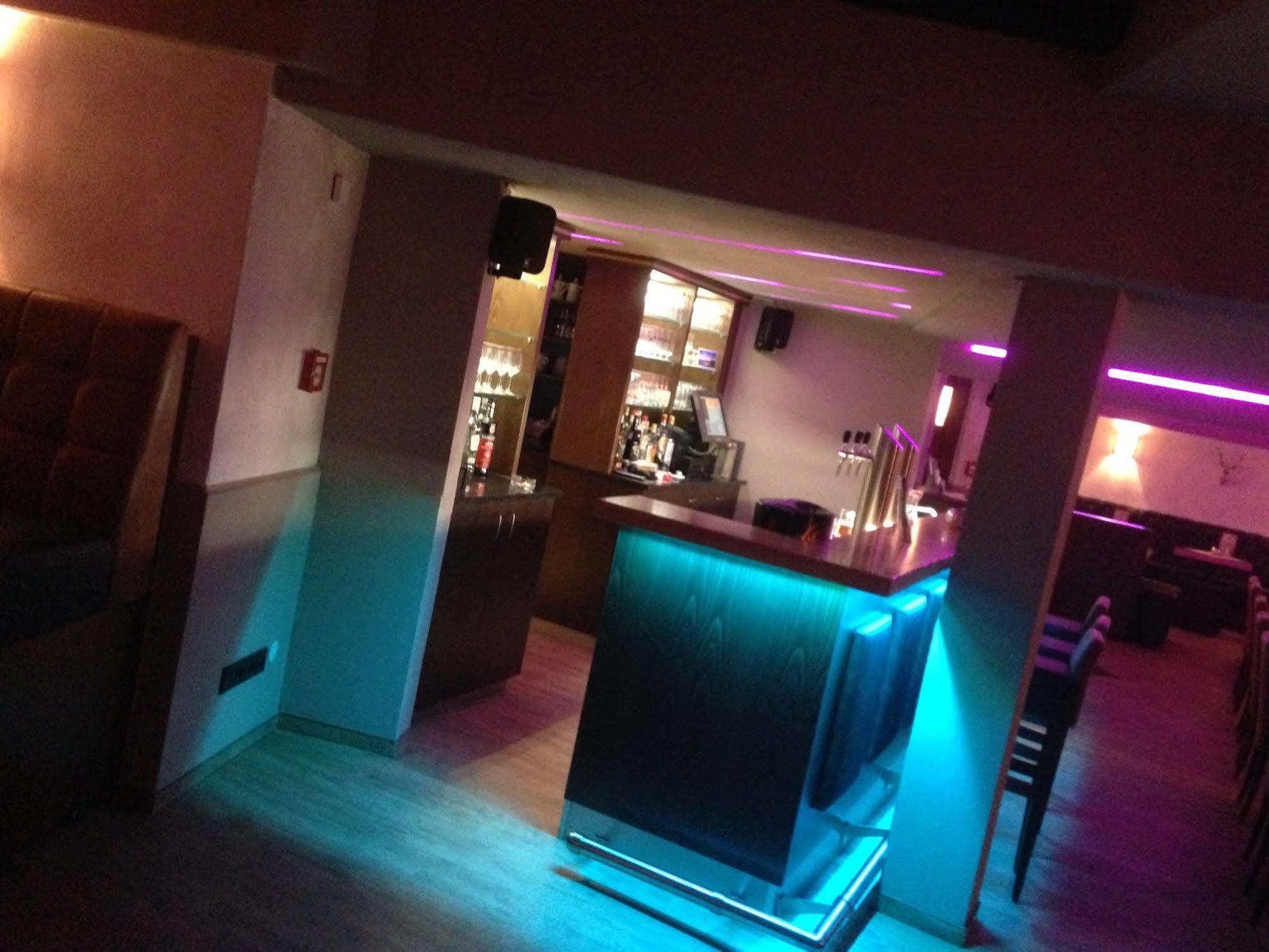 Horchem Hotel-Restaurant-Cafe-Bar Моншау Екстер'єр фото